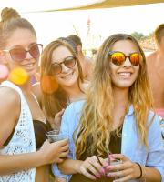 Βούλιαξε το Yasu Beach Bar στο 2ο "άχαστο" πάρτι του Chris Papa.