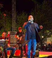 Το γλεντήσαμε με τους αδερφούς Διονυσίου στη Γιορτή Κρασιού 2015.