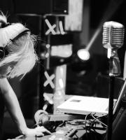 Super party στο SoHo για τα 10χρόνια λειτουργίας του OFF radio!