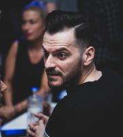 Ο Νίκος Διαμαντόπουλος απογείωσε του θαμμώνες του SoHo Absolutely Fabulous