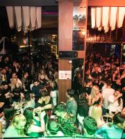 Ο Νίκος Διαμαντόπουλος απογείωσε του θαμμώνες του SoHo Absolutely Fabulous