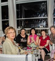 Μια "αγκαλιά αστέρια" από τις "Θυγατέρες της Πηνελόπης" στο Yacht club