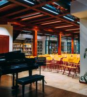 Αίθουσα πολλαπλών χρήσεων