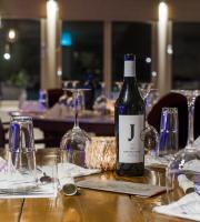 Ξεχωριστή βραδιά γευσιγνωσίας στο ατμοσφαιρικό Θέα Θάλασσα