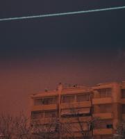 Κινηματογραφικά τοπία στην χιονισμένη Αλεξανδρούπολη τη νύχτα