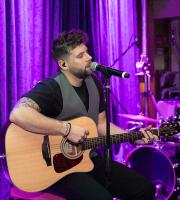 Ο Μιχάλης Καραγκούνης έκλεισε την χρονιά με ένα άκρως ανεβαστικό live στο SoHo!