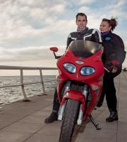 Who is Σούλα & Μάκης;