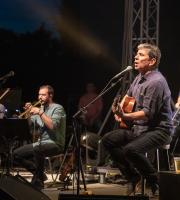 Απολαυστικός ήταν ο Σωκράτης Μάλαμας στο θέατρο Αλτιναλμάζη!