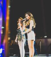 Βανδή - Παπαρίζου μαζί στη σκηνή της Γιορτής Κρασιού 2017 στην Αλεξανδρούπολη