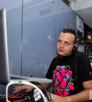 Απίθανο 'Groovy Sun - Day party' την Κυριακή το μεσημέρι στο Ν.Ο.Α.