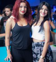 Άνω - κάτω το Reina summer club στο 'Big Band VIP' πάρτυ.