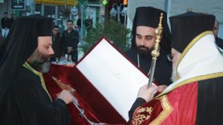 Το Τίμιο Ξύλο υποδέχθηκαν οι πιστοί στο Διδυμότειχο.