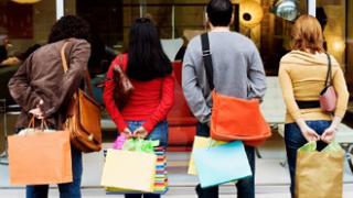 ΕΣΕΕ: 52 λόγοι για να μη λειτουργούν τα καταστήματα τις Κυριακές.