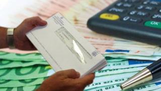 Εφορία: Εφάπαξ οι φόροι και τα πρόστιμα.