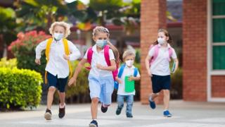 Μασκοφόροι ενδέχεται να είναι οι μαθητές για το νέο σχολικό έτος