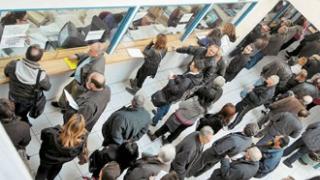 Αλλαγές στην ασφάλιση για ελεύθερους επαγγελματίες, άνεργους και ασφαλισμένους στο ΙΚΑ.