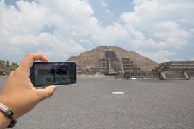 Tο Τεοτιουακάν είναι η σημαντικότερη και μεγαλύτερη προκολομβιανή πόλη του Μεξικού. Βρίσκεται 40 περίπου χιλιόμετρα βορειοανατολικά της σύγχρονης πόλης του Μεξικού. 