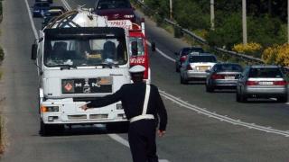 Απαγόρευση κυκλοφορίας φορτηγών ωφέλιμου φορτίου άνω του 1,5 τόνου για την 25η Μαρτίου