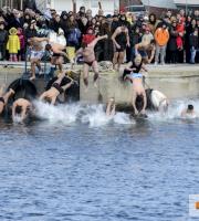 Πυροσβέστης έπιασε το Σταυρό στην Αλεξ/πολη (φωτορεπορτάζ).