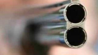 Πυροβόλησε στον αέρα για την Ανάσταση και έκοψε καλώδιο.