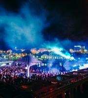 Φωτογραφίες από το set του Culoe de Song στο Yacht club, στην Αλεξανδρούπολη