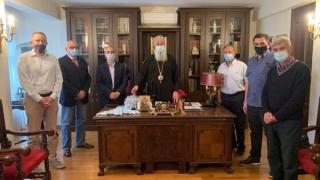 200 μάσκες για τις ανάγκες των ιδρυμάτων της Μητρόπολης από την Λέσχη Αλεξανδρουπολιτών