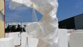 Η Νίκη της Σαμοθράκης από μάρμαρο Θάσου, θα κοσμεί κλινική στην Αμερική! (φωτο)