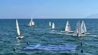Η Γαλανόλευκη "κυματίζει" περήφανα στη θάλασσα της Αλεξανδρούπολης!