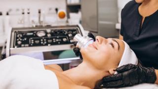 Πρόεδρος Συλλόγου Πτυχιούχων και Εργαστηριούχων Αισθητικών ΑΜΘ: "Θα δούμε τους πελάτες μας να εξυπηρετούνται από την παράνομη εργασία"