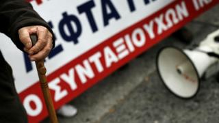 Επαναφέρεται η σύνταξη για ανασφάλιστους υπερήλικες.