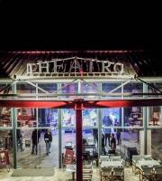 Κανείς δεν έμεινε ακίνητος στο πάρτυ που έστησαν οι Θραξ Πανκc και ο ΣΥΜΑ στο Theatro