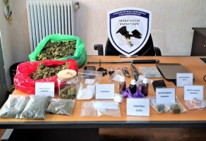 Αυτά είναι τα ναρκωτικά που εντόπισε η ΕΛ.ΑΣ. στην κατοχή των δύο στελεχών του Στρατού 