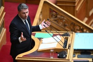 Ν. Ανδρουλάκης: Η κυβέρνηση της ΝΔ έχει πάρει οριστικό διαζύγιο με την κοινωνία – Τροπολογίες του ΠΑΣΟΚ για ΕΦΚ και Golden Visa