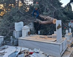Αποκαταστάθηκαν τα νεκροταφεία της Αλεξανδρούπολης, μετά τις ζημιές από τη θύελλα