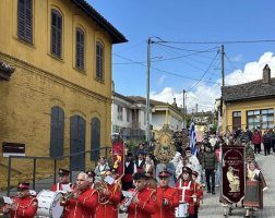 Στα γραφικά σοκάκια του Σουφλίου πραγματοποιήθηκε η περιφορά της εικόνας του Αγίου Γεωργίου