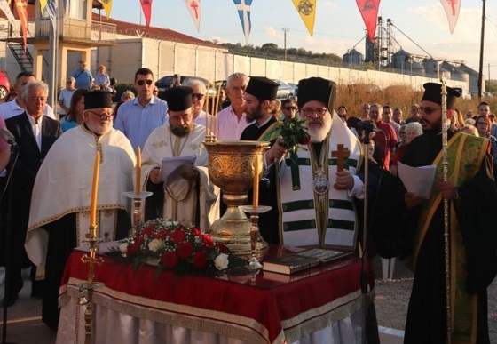 Ο Μητροπολίτης Διδυμοτείχου στο παρεκκλήσι Αγίας Σοφίας, δίπλα στο ΚΥΤ Φυλακίου.