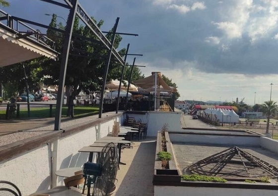 Ο "Φλοίσβος" στην παραλία της Αλεξανδρούπολης (photo ΓΝΩΜΗ)