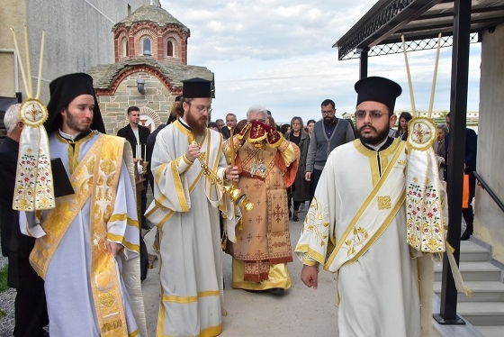Ο Μητροπολίτης Διδυμοτείχου εγκαινίασε Κρύπτη σε νέο ναό που κτίζεται στην Ορεστιάδα.