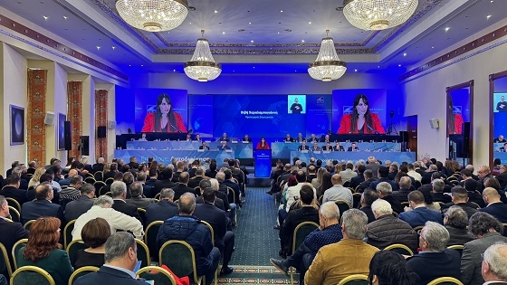 Για δεύτερη ημέρα συνεχίζονται στην Αλεξανδρούπολη οι εργασίες του Συνεδρίου της ΚΕΔΕ.