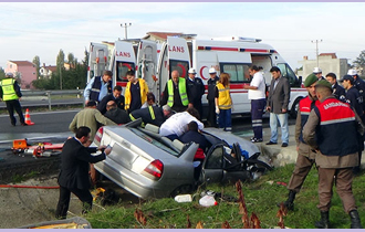 Φωτογραφία από το σημείο του τροχαίου από το τουρκικό ειδησεογραφικό μέσο  yunan.gr.