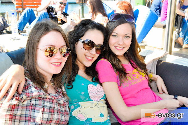 ΝΟΑ Cafe - Patisserie: Με θέα θάλασσα!