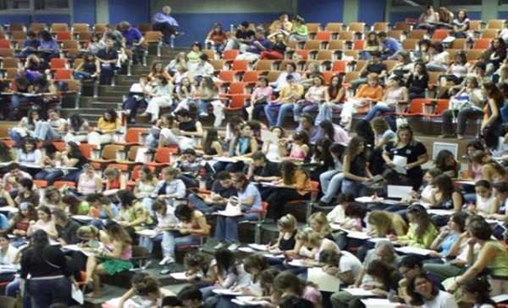Ακόμη μία ευκαιρία υπο προϋποθέσεις για 153.000 «λιμνάζοντες» φοιτητές των ΑΕΙ-ΤΕΙ.