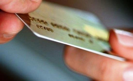 Ο στόχος είναι η εφορία να μπορέσει η εφορία να εντοπίσει όλες τις συναλλαγές κυρίως των ελεύθερων επαγγελματιών.