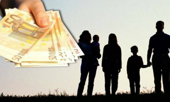 Οικογενειακά επιδόματα: Πότε θα δοθούν - Πώς θα στηθεί ο ΟΠΕΚΑ