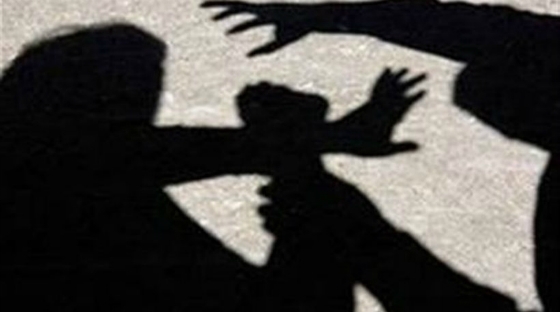 Αλεξανδρούπολη: Ανήλικος επιτίθεται σε κόσμο που περνά από το Πάρκο Αν. Θράκης