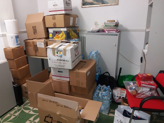 Οι ποσότητες των ειδών πρώτης ανάγκης αυξάνονται όσο περνά η ώρα 