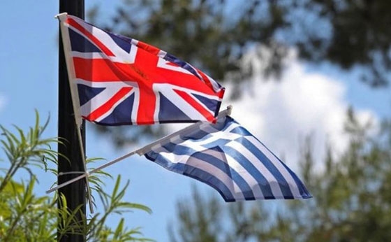 Ο Όλιβερ Σμιθ, συντάκτης ταξιδιωτικών θεμάτων της Telegraph, προτείνει αυτό που ευχαριστεί την πλειονότητα των Άγγλων τουριστών