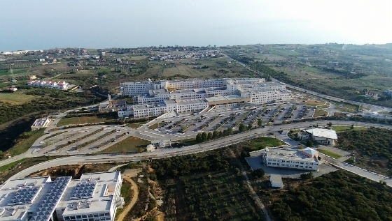 Πρόκειται για συμβασιούχους του ΠΓΝΑ που απασχολούνται σε κρίσιμους τομείς.