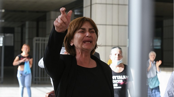 "Με έχουν στείλει στον αιώνιο θάνατο", τόνισε η κυρία Αρμουτίδου.