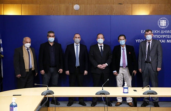 Παρουσία του Υπουργού Υποδομών και Μεταφορών κ. Κώστα Καραμανλή και του υφυπουργού Υποδομών και Μεταφορών, με αρμοδιότητα τις Υποδομές, κ. Γιώργου Καραγιάννη.